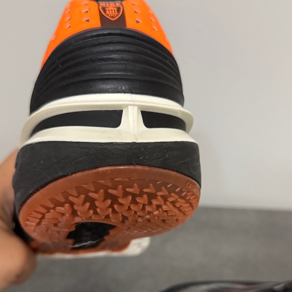 Gently used Nike GT cut version 2 Black and Orange basketball Sneaker Air zoom - Picture 13 of 14